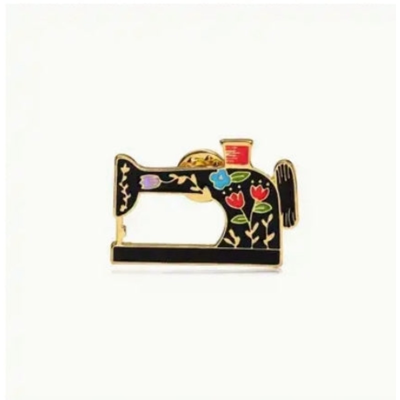 Vintage Sewing Machine Brooch